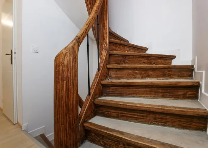 L'impasse D'adam Free Parking Carcassonne